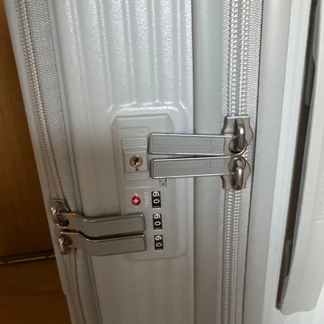 innovator キャリーケースL