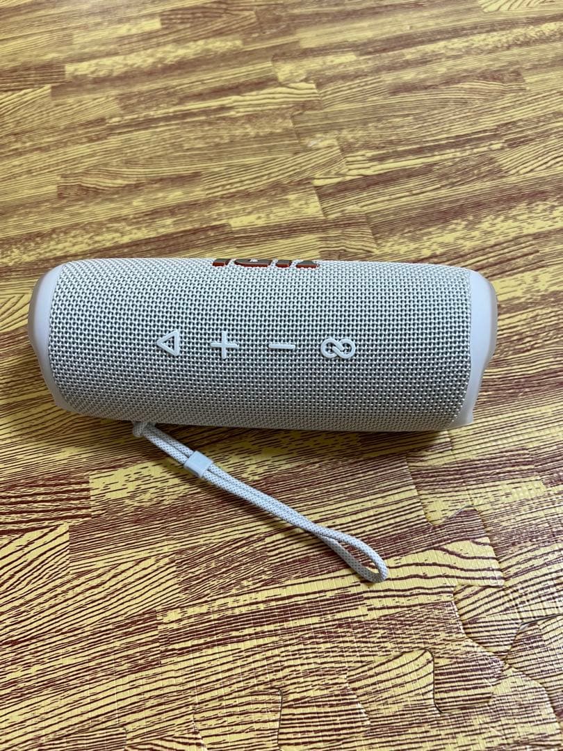 JBL FLIP 6 ワイヤレススピーカー ホワイト