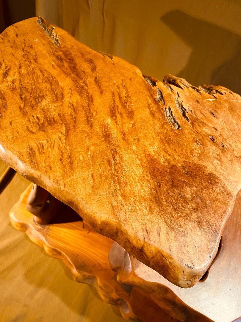 キャスター付！ケヤキ名木の飾り棚