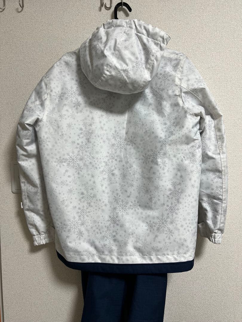 【りり】cosby スノーボードウェア 上下セット　ホワイト/ネイビー