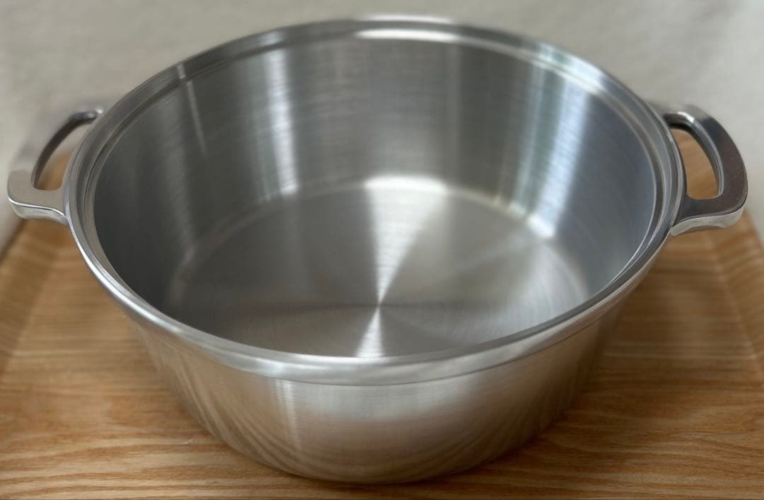 未使用　無水鍋　24cm　広島アルミニウム工業　IH非対応