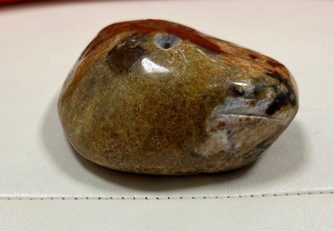 天然石　翡翠 原石 627g