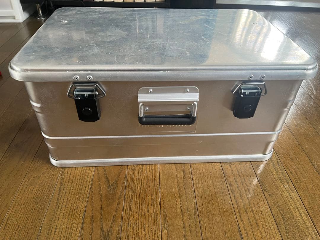 【廃盤】Hunersdorff ヒューナースドルフ　アルミコンテナ47Lレア