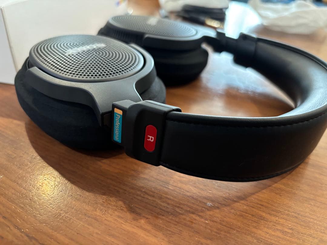 美品　SONY モニターヘッドホン MDR-MV1※バランスケーブル付き