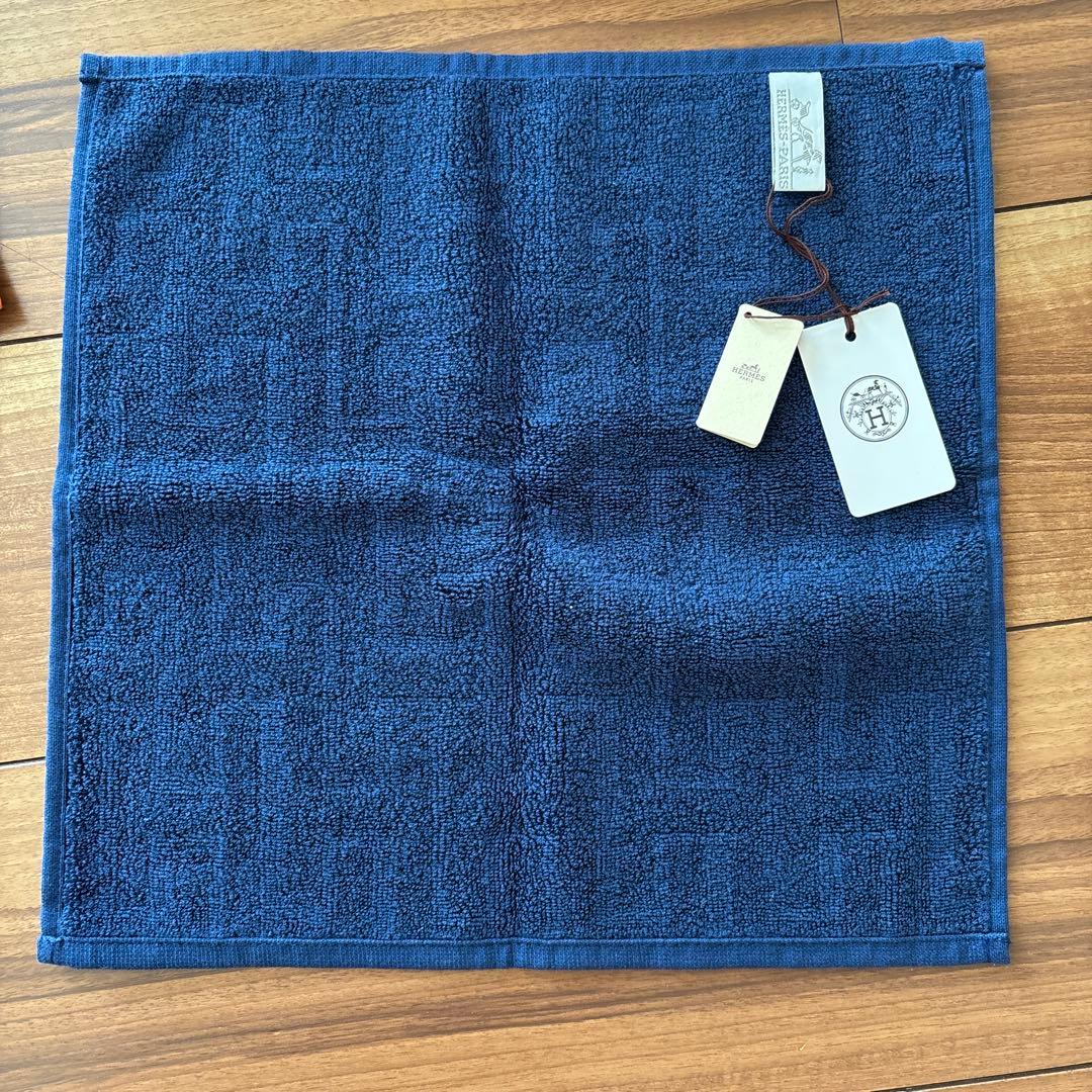 【新品未使用】エルメス　ハンドタオル　ネイビー
