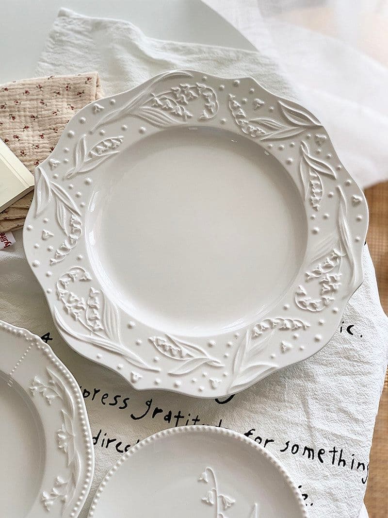 イタリアで購入 ホワイト花柄 浮彫り皿セット 3点セット 新品未使用
