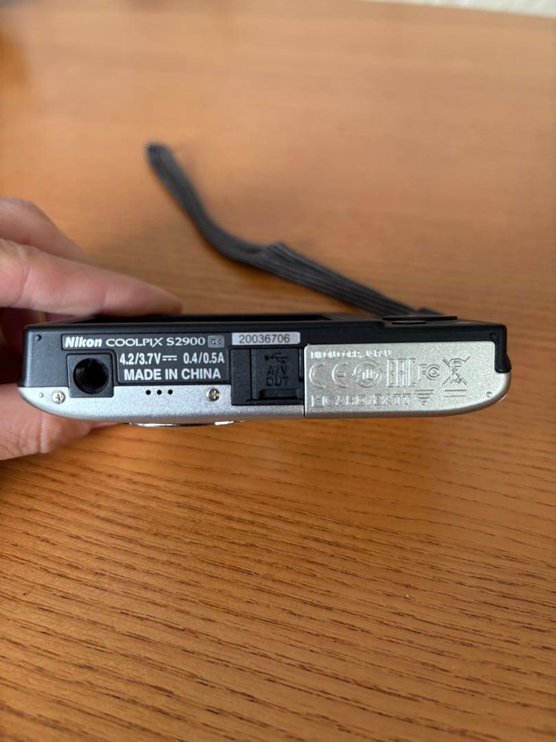 Nikon COOLPIX S2900 シルバー コンパクトデジタルカメラ