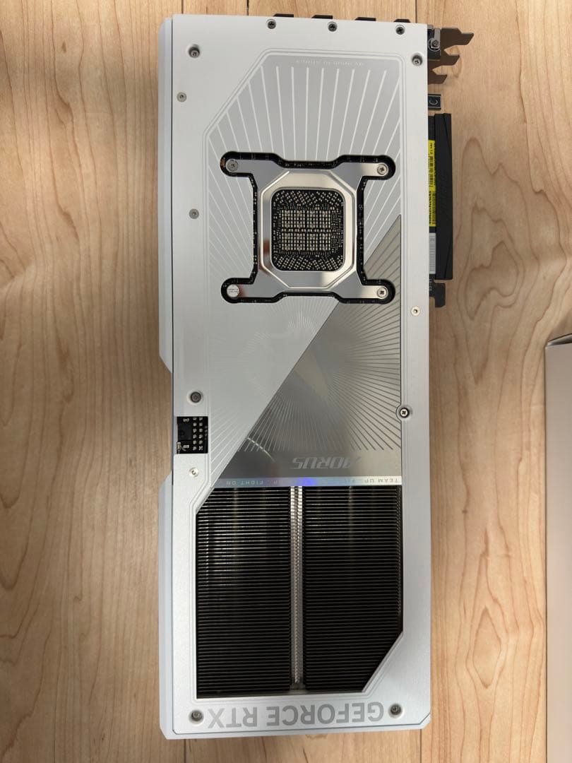 グラフィックボード・グラボ・ビデオカード RTX5090 GIGABYTE AORUS