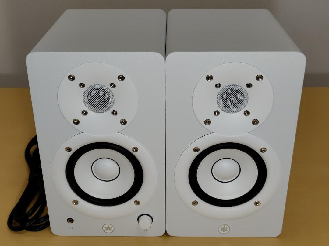 Yamaha HS3 モニタースピーカー