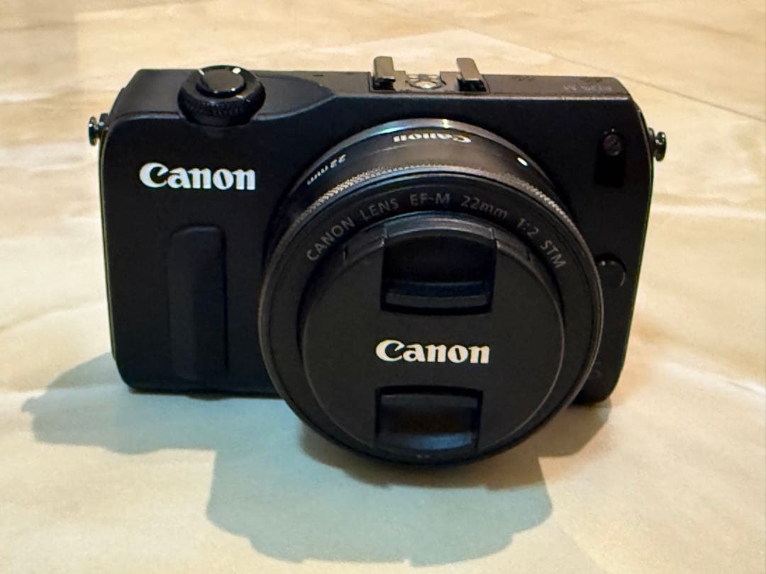 【Canon】キャノン EOS M デジタル一眼レフ
