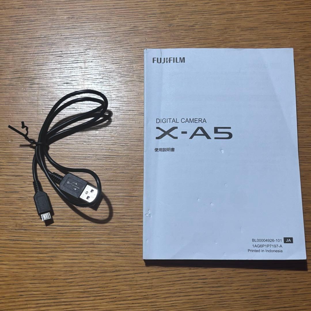 【SDカード付】フジフィルムFUJIFILM X-A5 ミラーレスカメラ