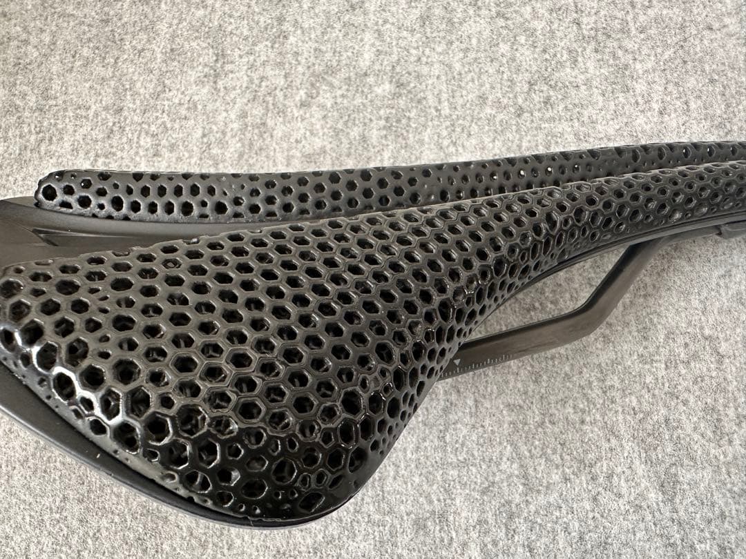 fizik フィジーク アンタレス VERSUS EVO R1 ADAPTIVE