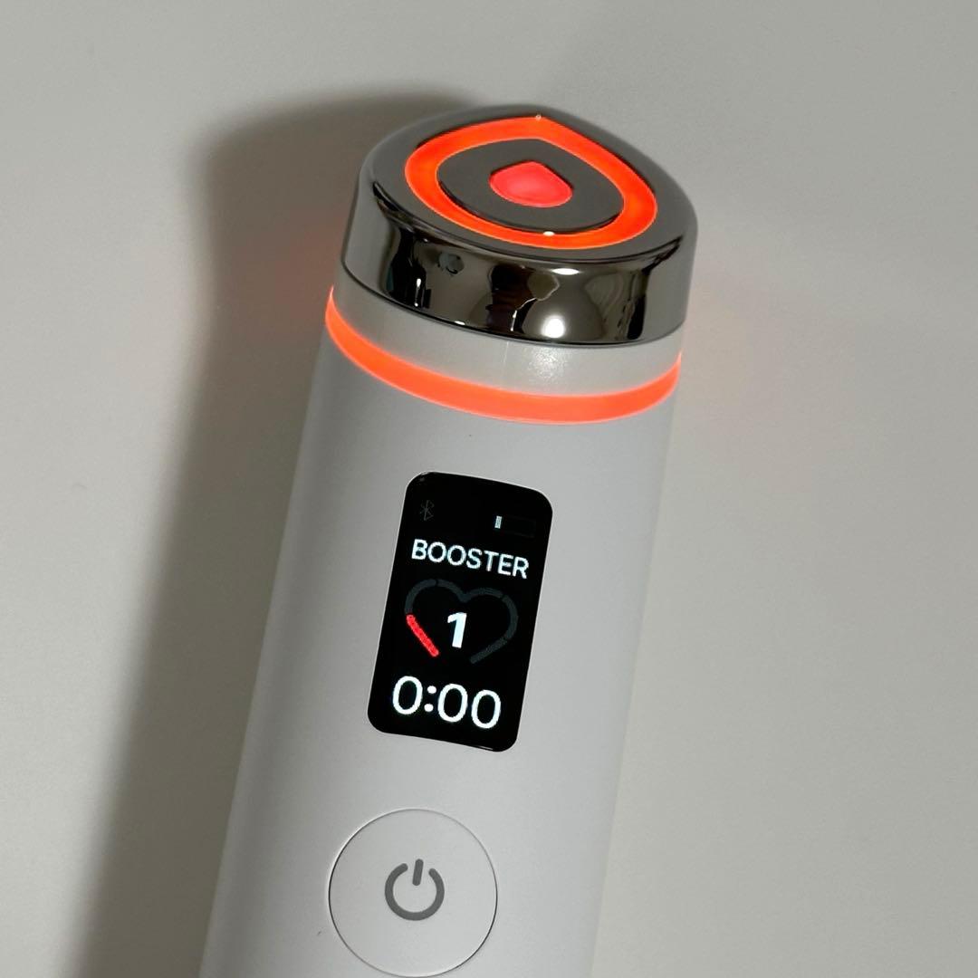 メディキューブ　ハローキティ　美顔器