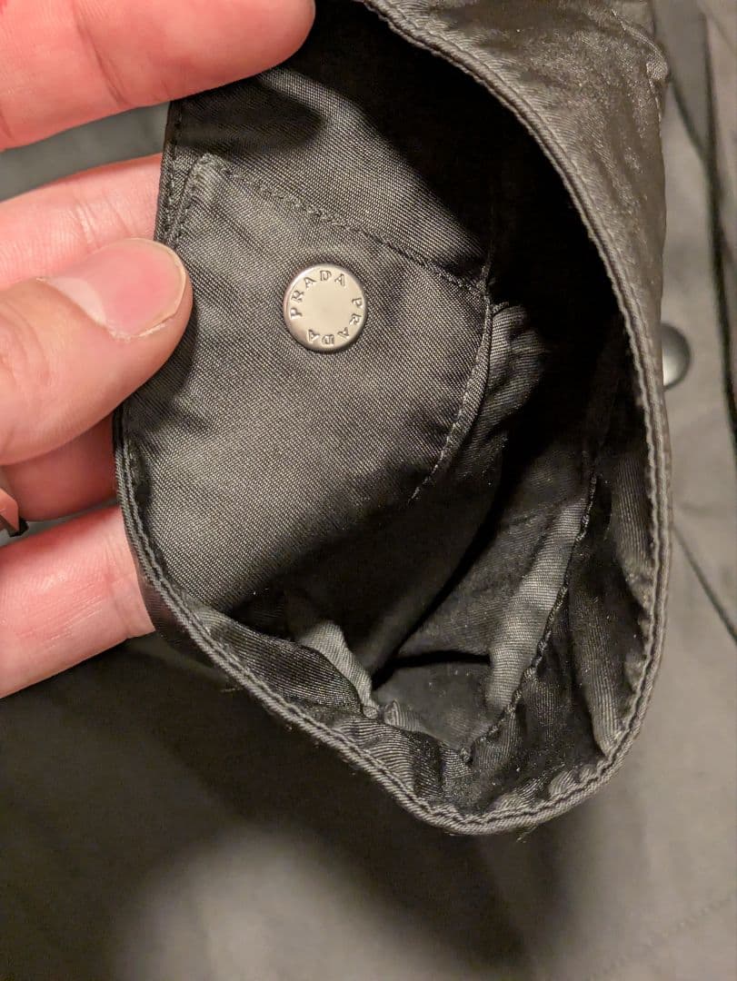 プラダ ナイロンジャケット　L