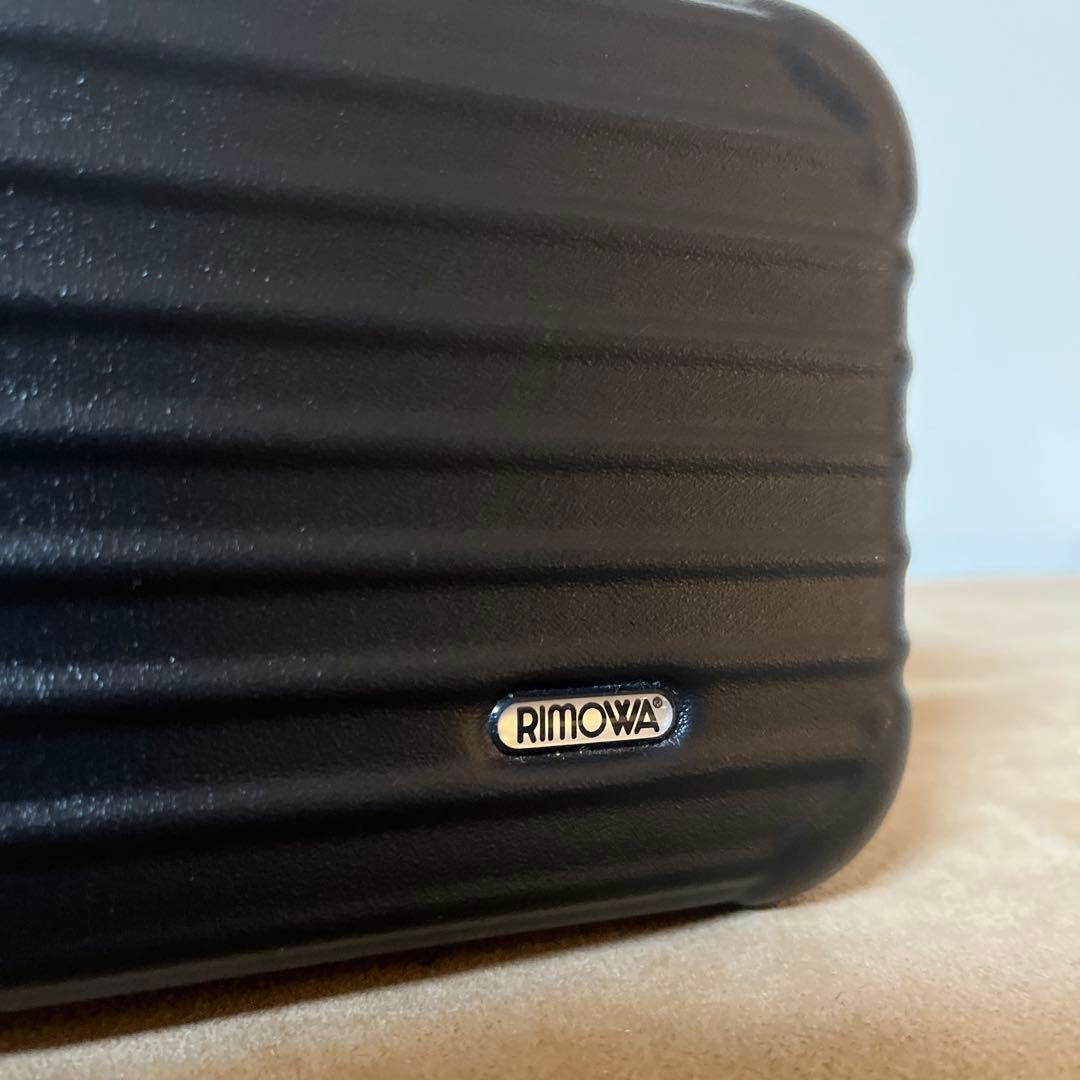 ANA 国際線ファースト リモワRIMOWA アメニティポーチ 黒