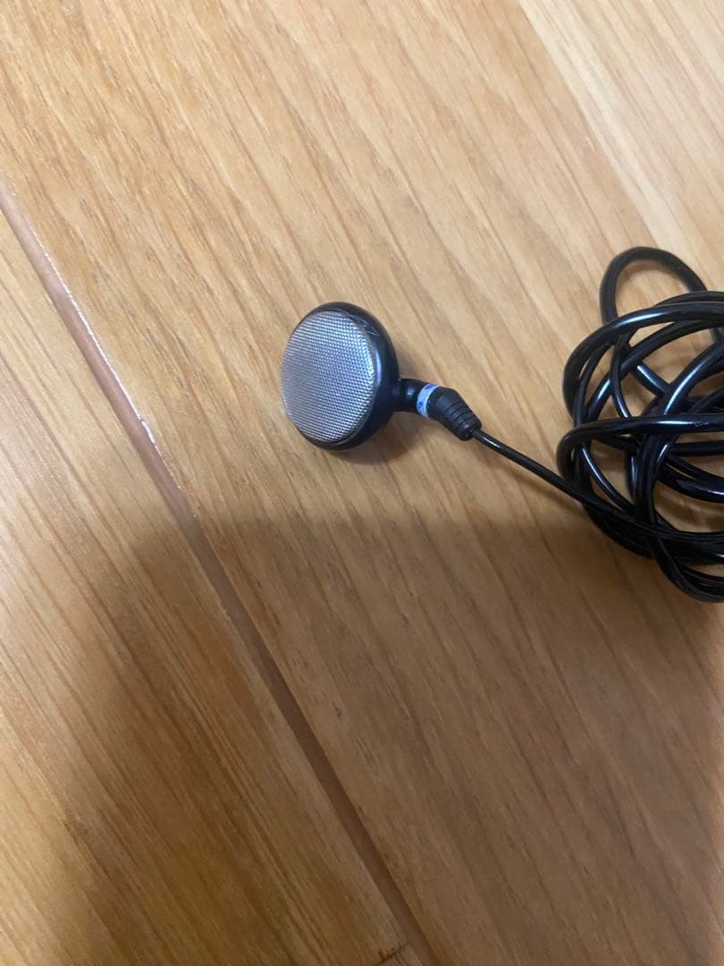 希少高音質SONY】MDR-E252世界初 インナーイヤー 型 ヘッドホン美品)