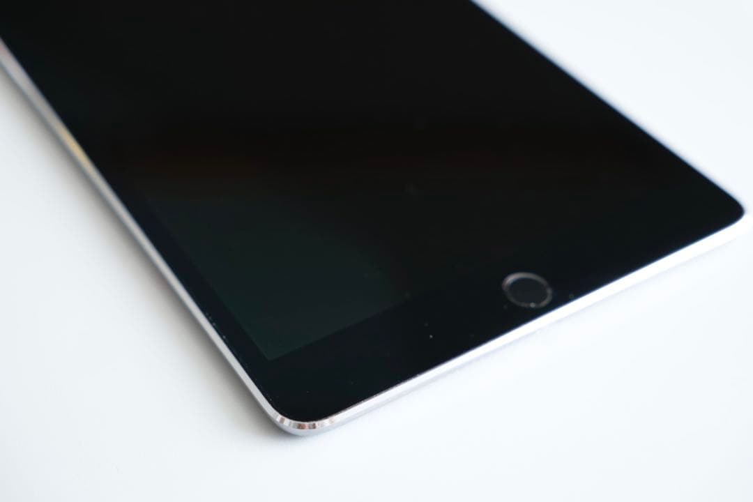 iPad mini4 64GB wifi シルバー Apple