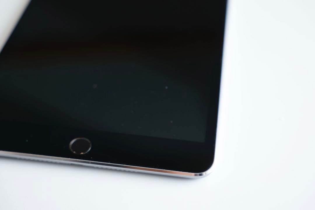 iPad mini4 64GB wifi シルバー Apple