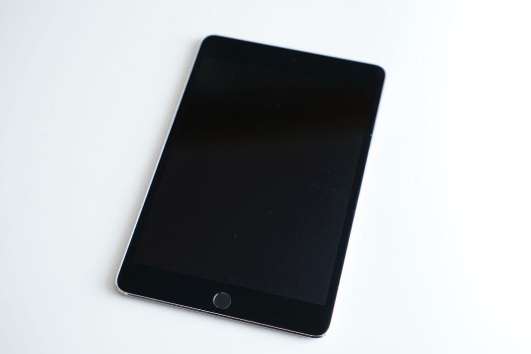 iPad mini4 64GB wifi シルバー Apple
