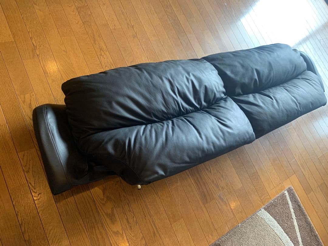 高級皮革柔らかいソファー　未使用に近い