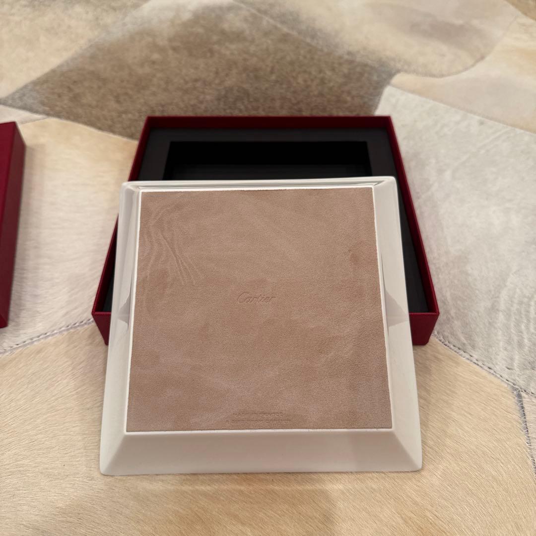 Cartier ジャガー デザイン プレート