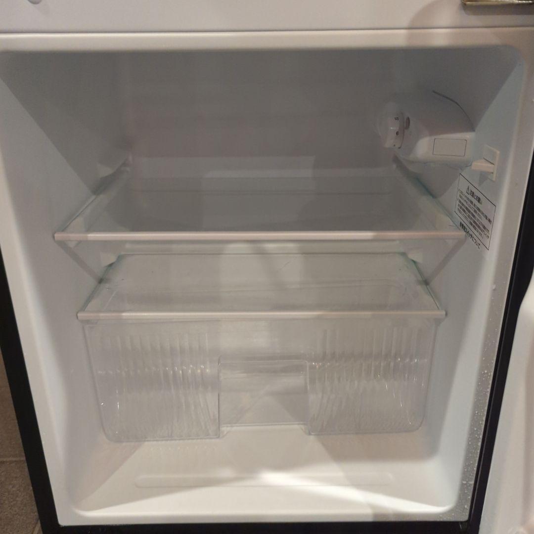 極美品2022年製(東京23区のみ送料と設置無料！)冷蔵庫