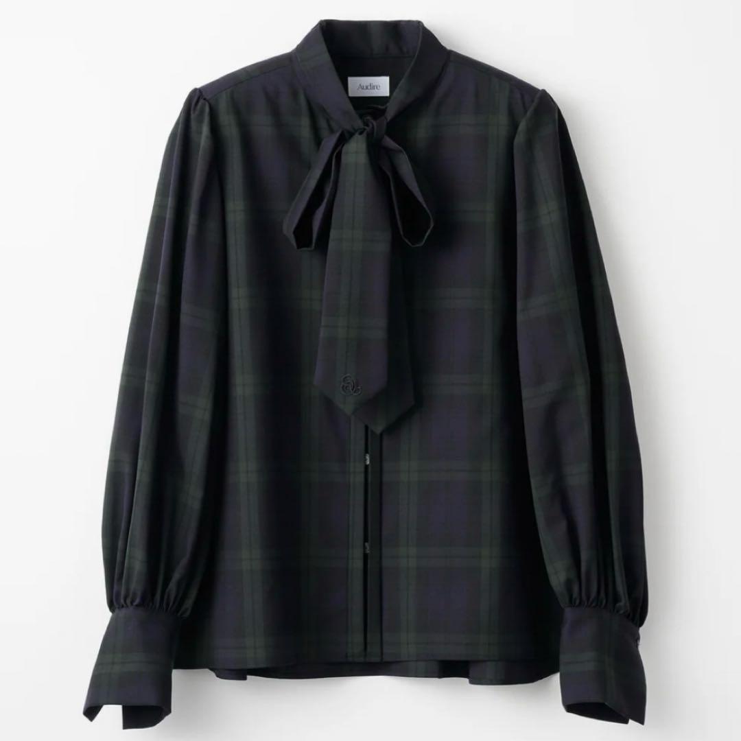 【完売品】Audire♡bowtie volume blouse
