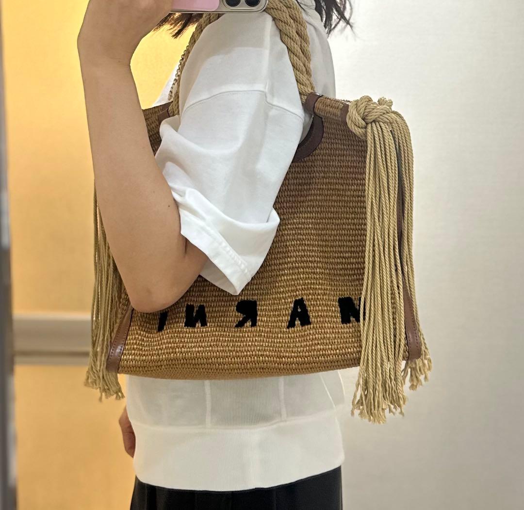 MARNI マルニ ロープハンドル ラフィア かごバッグ　タッセル