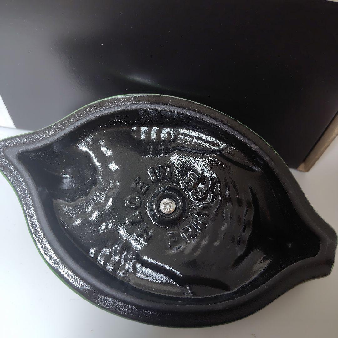 ストウブ　スモールチキンココット　バジル②