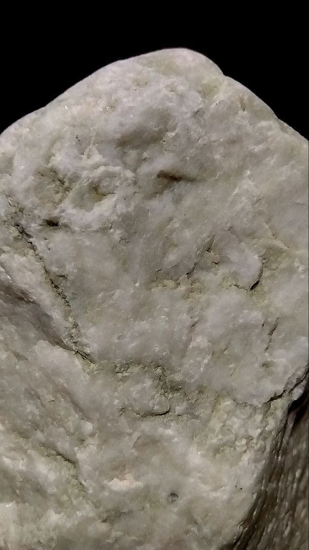 ★翡翠原石★糸魚川硬玉【姫川・転石ウブ1.7kg】