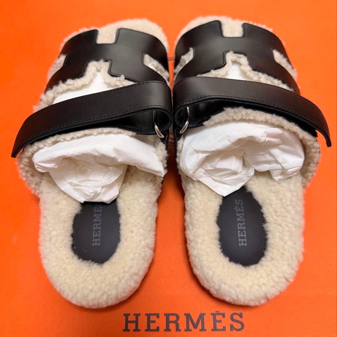 新品未使用　エルメス　サンダル 《シプレ》　シープスキン　黒　38サイズ