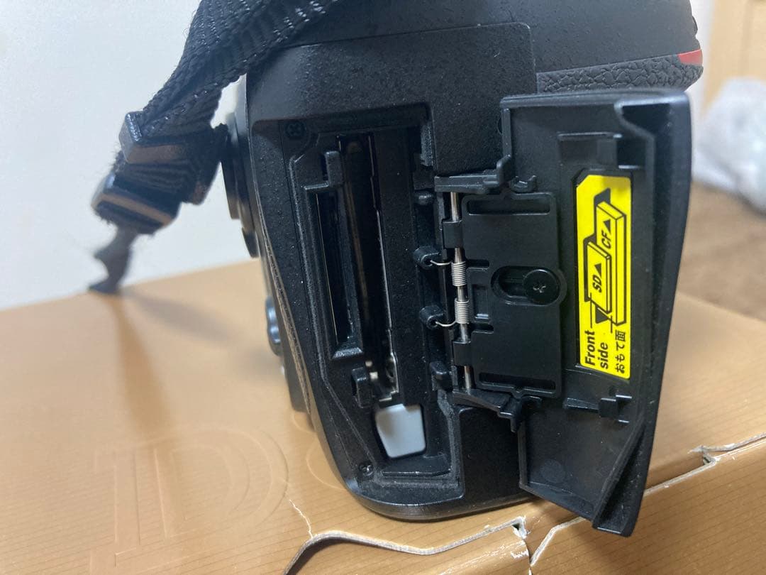 【美品】Nikon ニコン　一眼レフカメラ D800 ボディー　箱付き