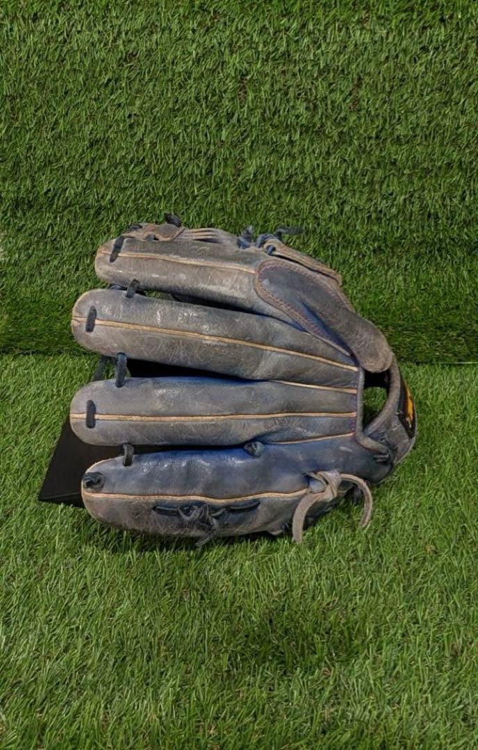 野球グラブ　グローブ　一般軟式大人用　投手用　ZETT 岩隈久志モデル