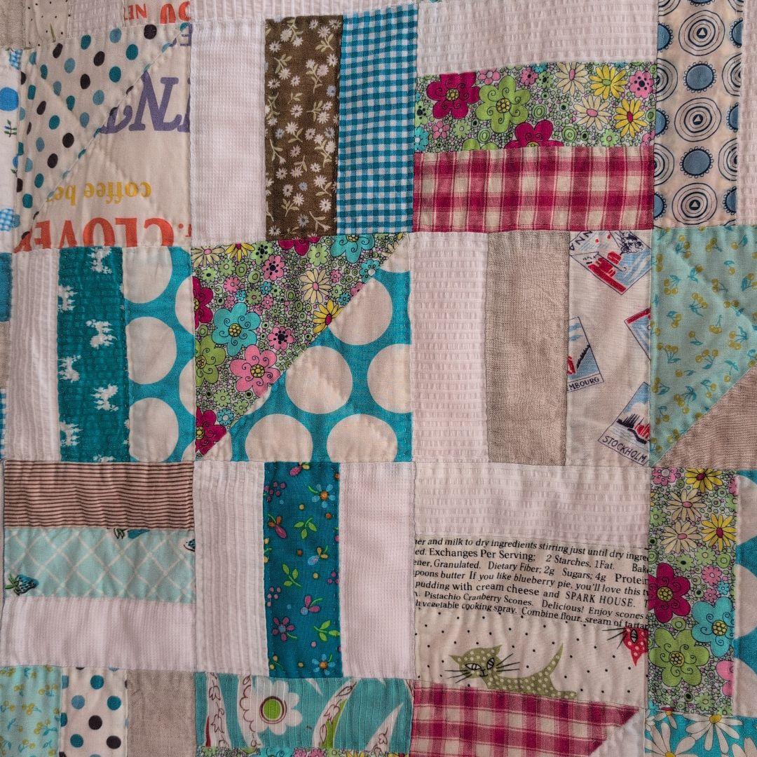 パッチワークキルト　ハンドメイド