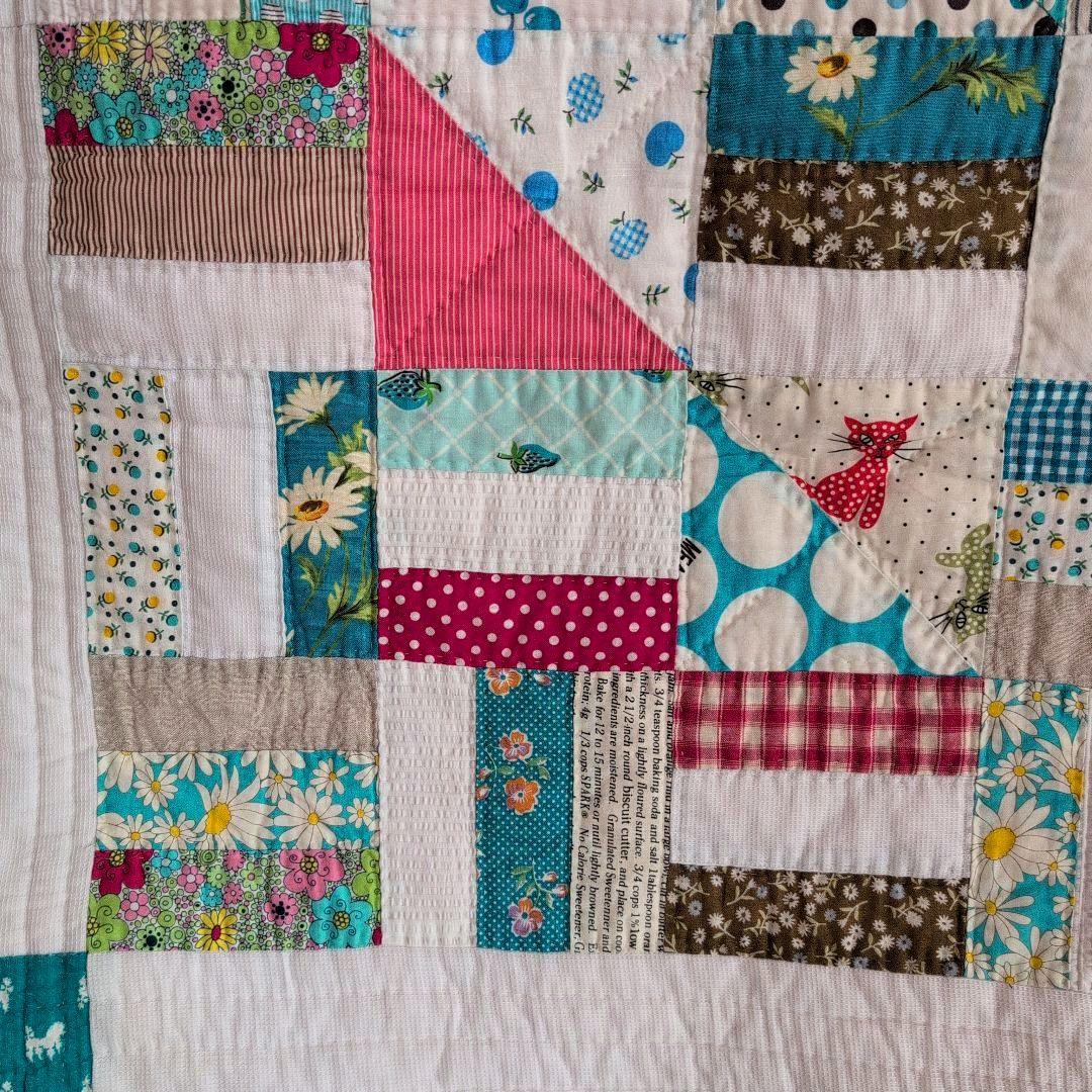 パッチワークキルト　ハンドメイド