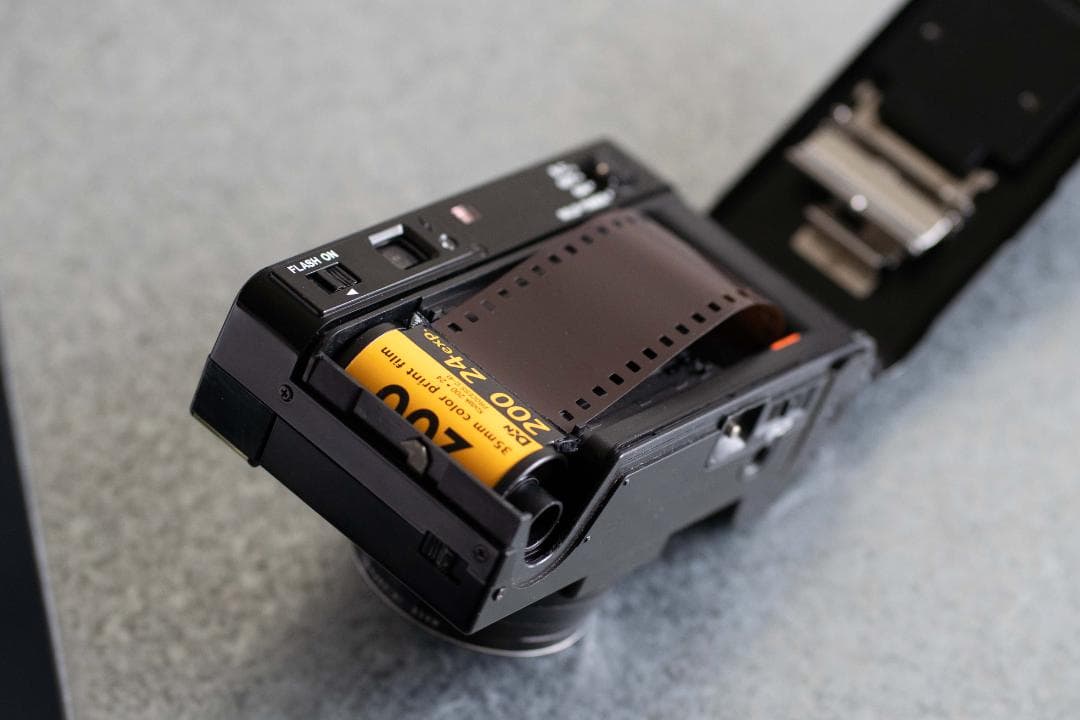 届いて5分で撮影できる！！Canon Ab Super フィルムカメラセット♪