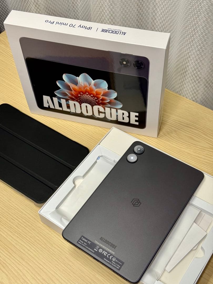 美品 ALLDOCUBE iPlay 70 mini Pro 純正ケース付