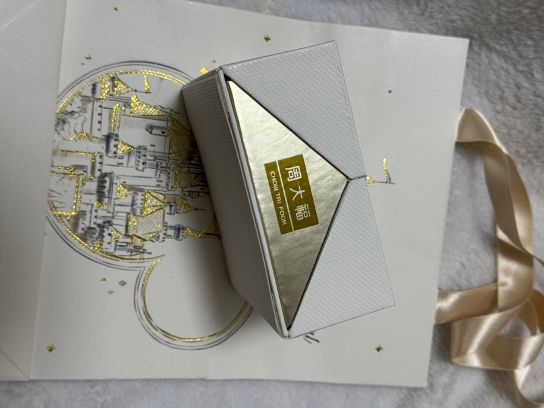 香港ディズニーランド限定純金CHOWTAI FOOKシェリーメイピアス片耳用