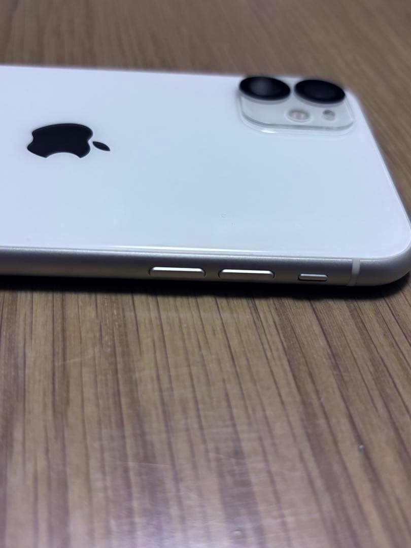 【美品】iPhone11 64GB 本体のみ（付属品なし）