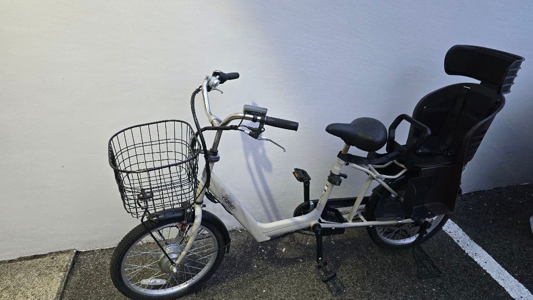 【直接引き取り限定】 電動アシスト自転車 後部チャイルドシート付き