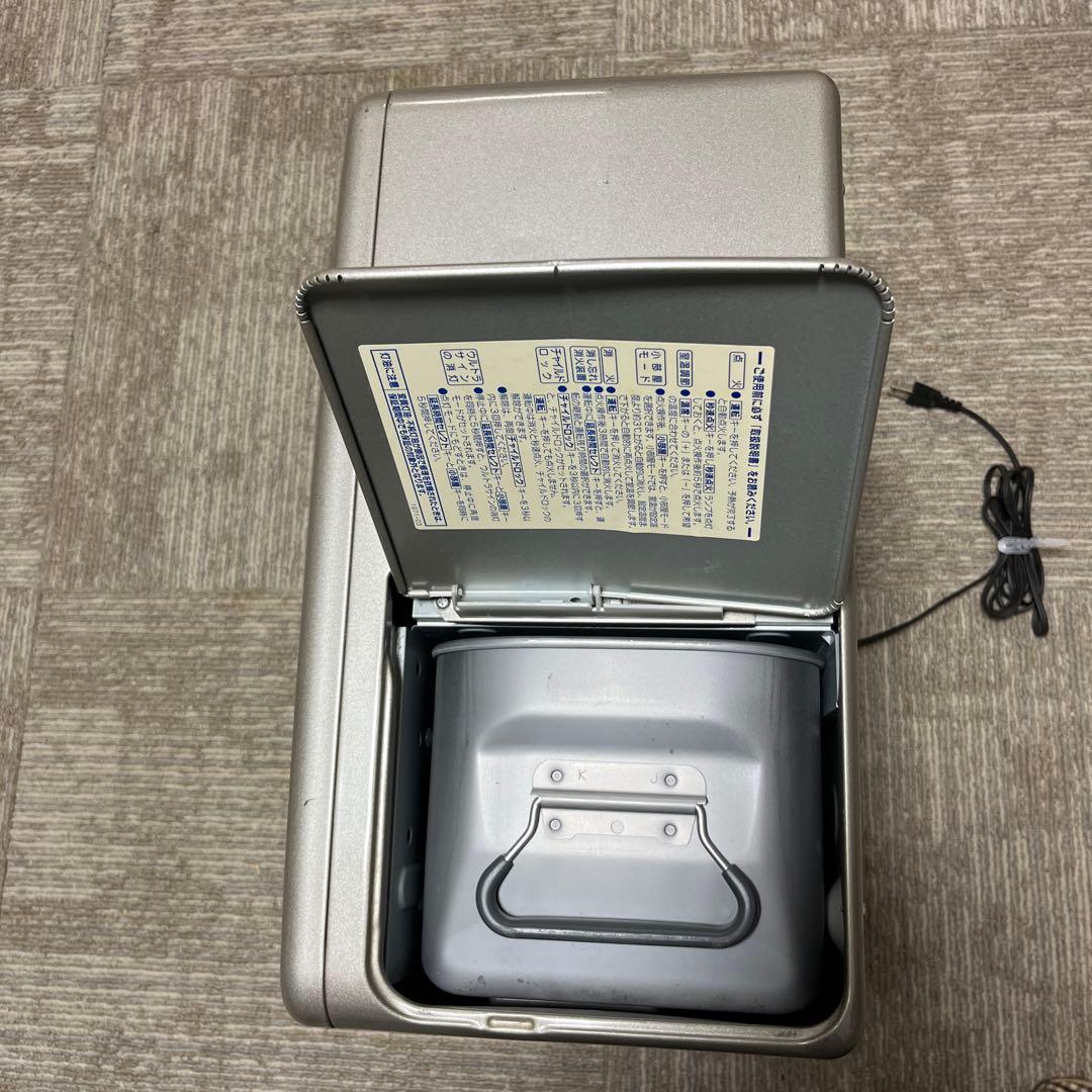 石油ファンヒーター FH-G5711BY