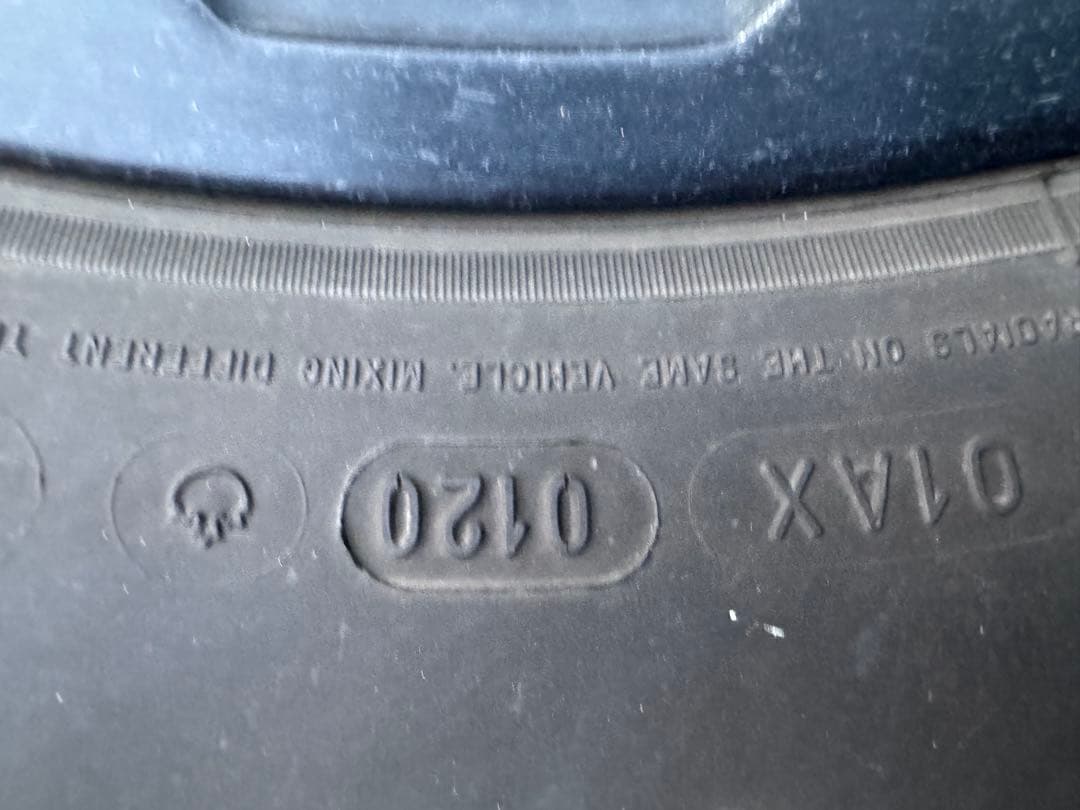 スタッドレス　ホイール　デルタフォースオーバル　ミシュラン　プラド