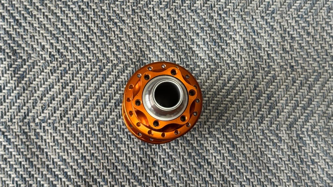 Chris king クリスキング フロント ハブ 110×20mm マンゴー