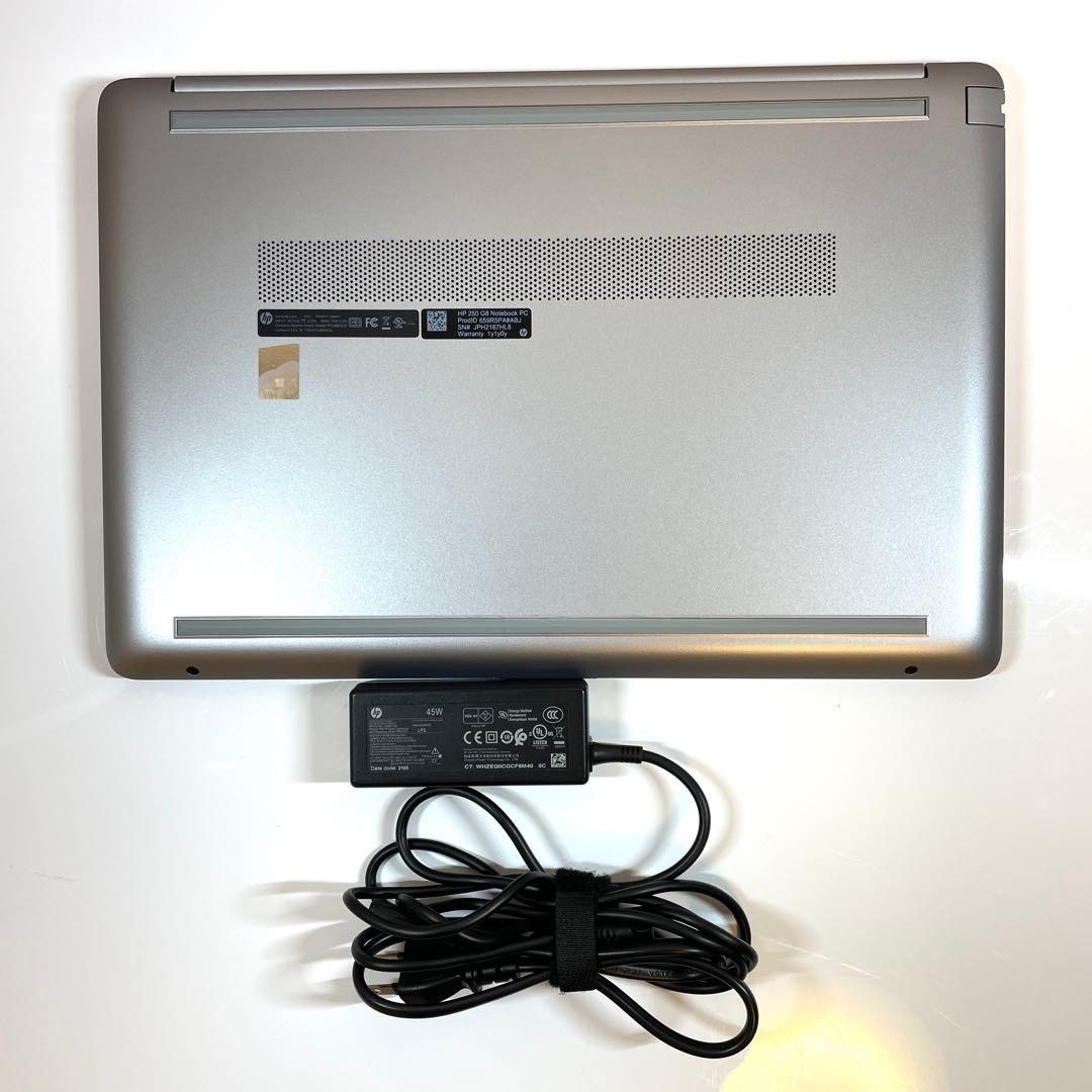 ★美品★ 2022年製 第11世代Corei5 15.6インチ HP WW7