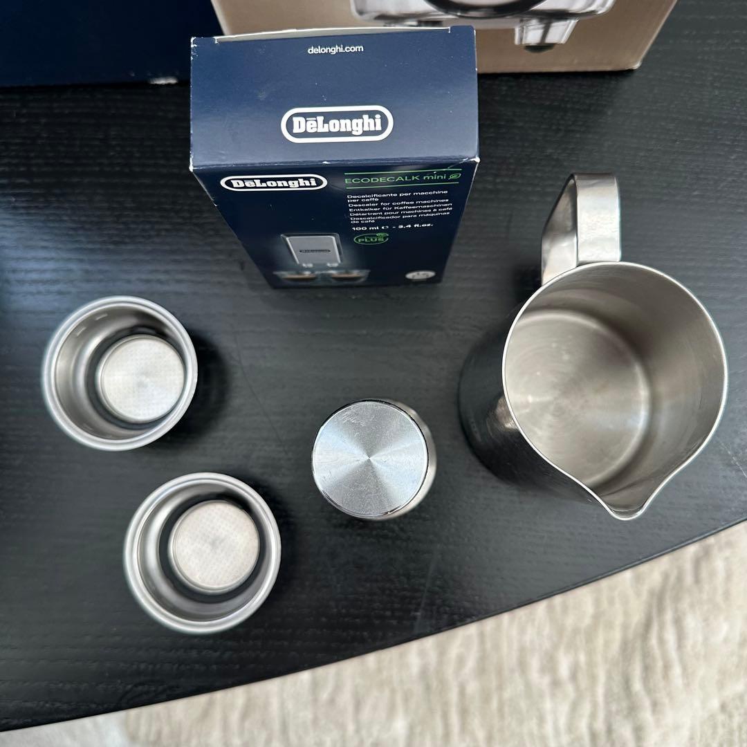 DeLonghi DEDICA Arte EC885J 約半年使用