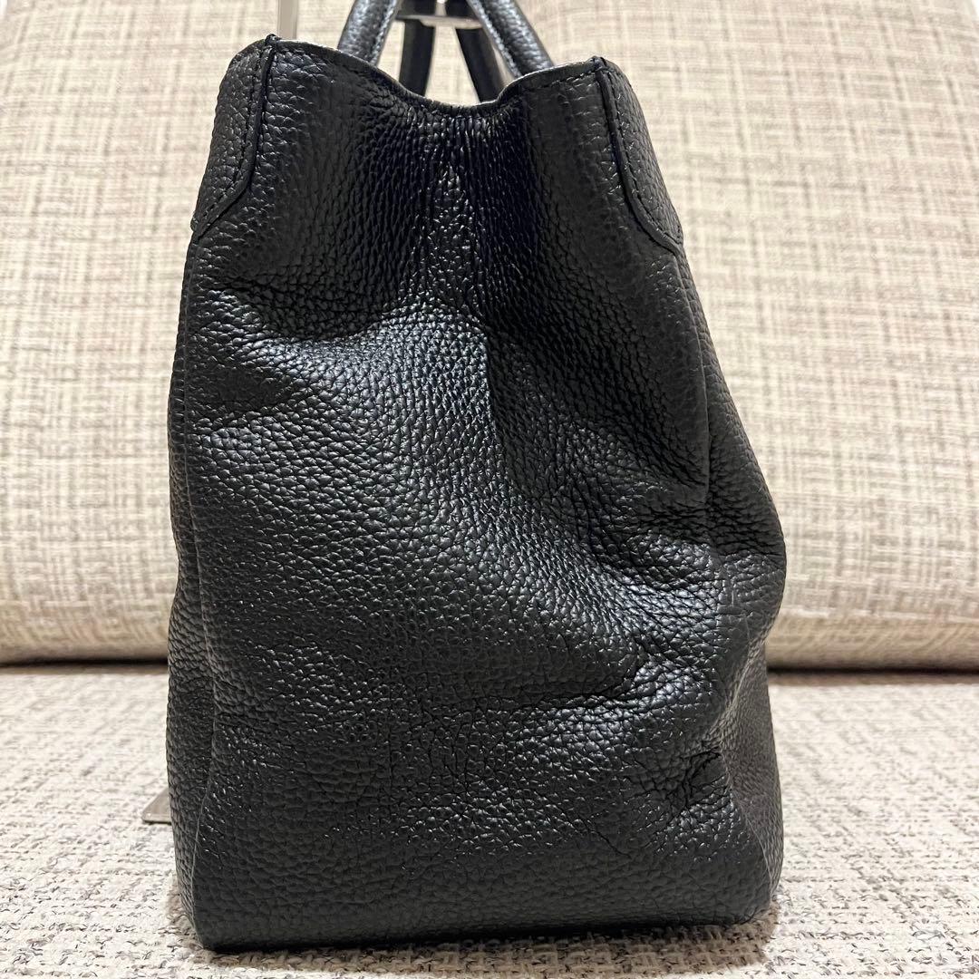 未使用品　A.D.M.J ハンドバッグ　シボ革　金具　ブラック　レザー　黒