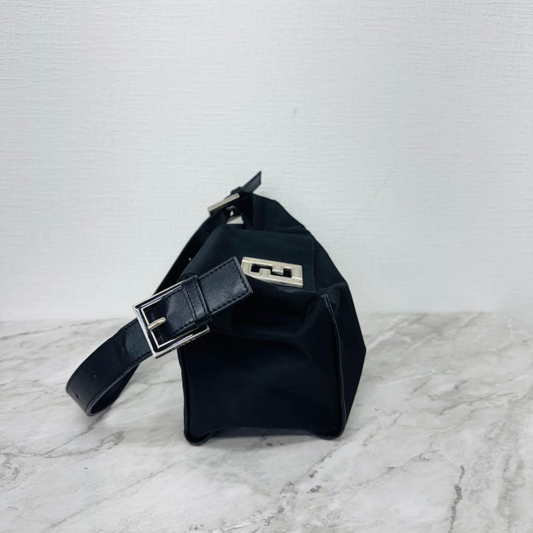✨FENDI✨フェンディ✨FF金具✨ナイロン✨ブラック✨ハンドバッグ✨