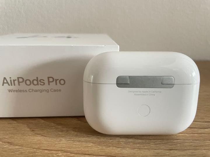 【正規品・美品】Apple AirPods Pro MWP22J/A