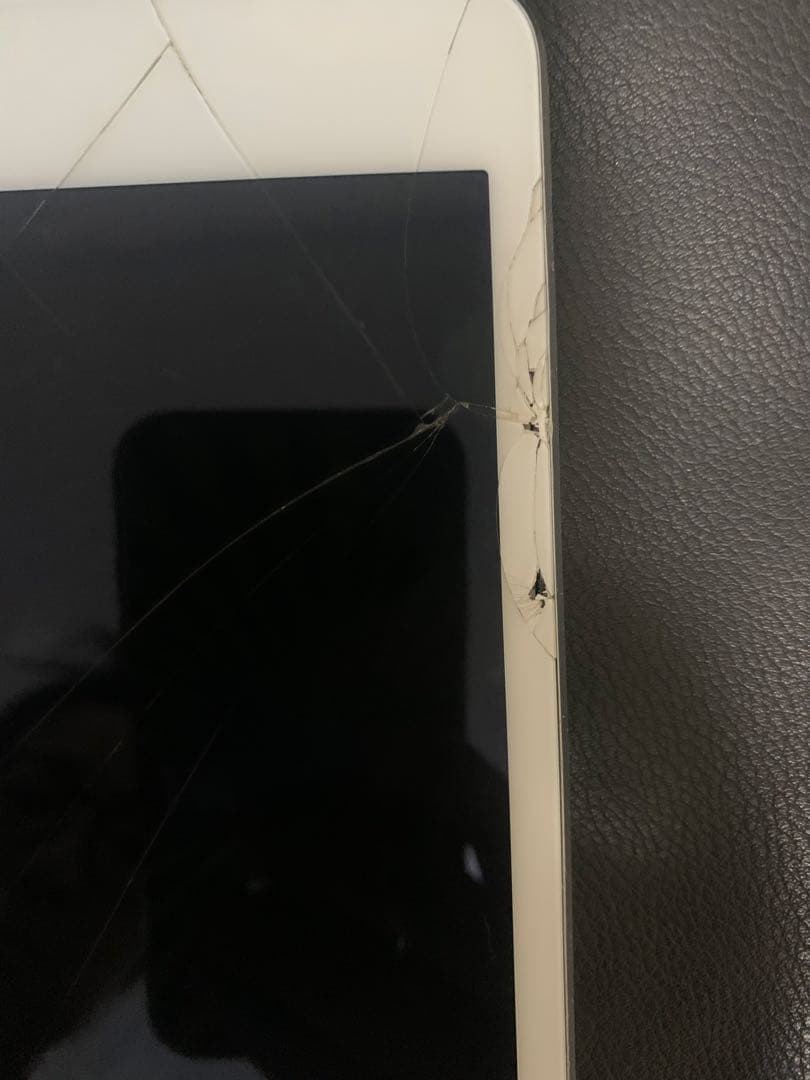 iPadmini4 128GB Wi-Fi + Cellular 【ジャンク】