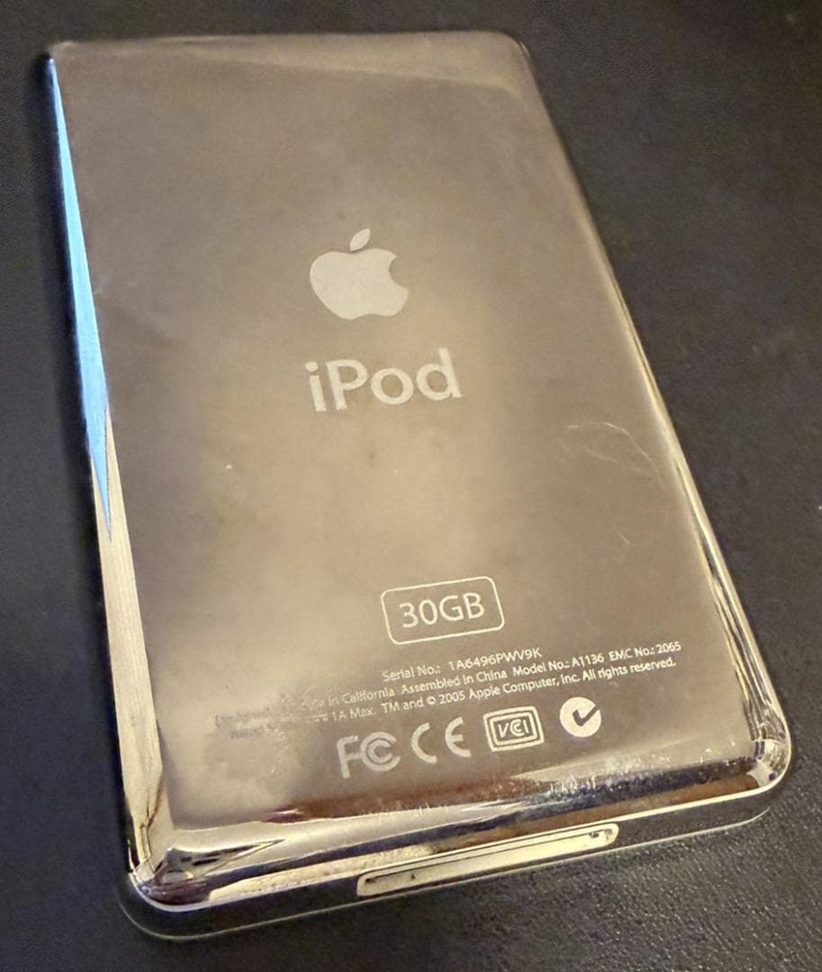 ジャンク★ iPod classic 30GB MA444J